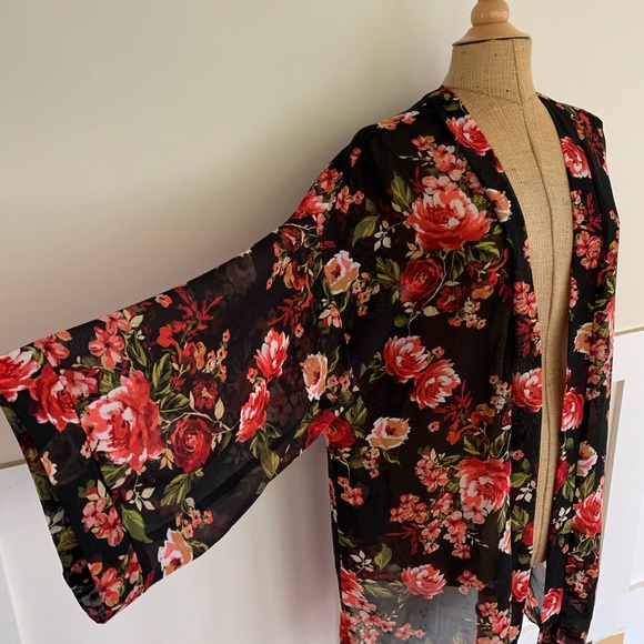 Kimono - Picture 4 of 7